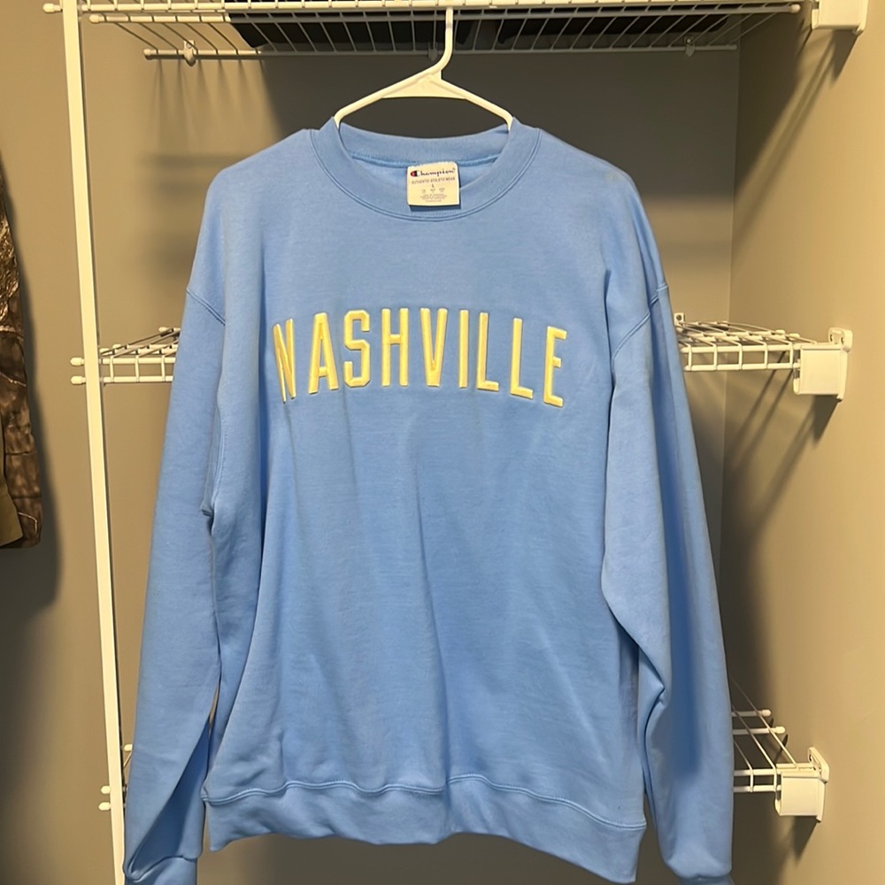 NWT* Champion Nashville Blue & Yellow Embroidered Crewneck Sweatshirt Size L